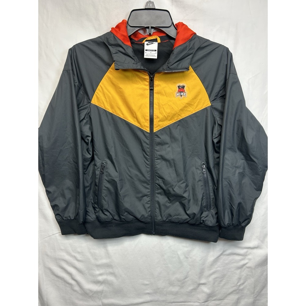Nike Sportswear Windrunner‎ Skeleton Jacket! Size: Kids Medium